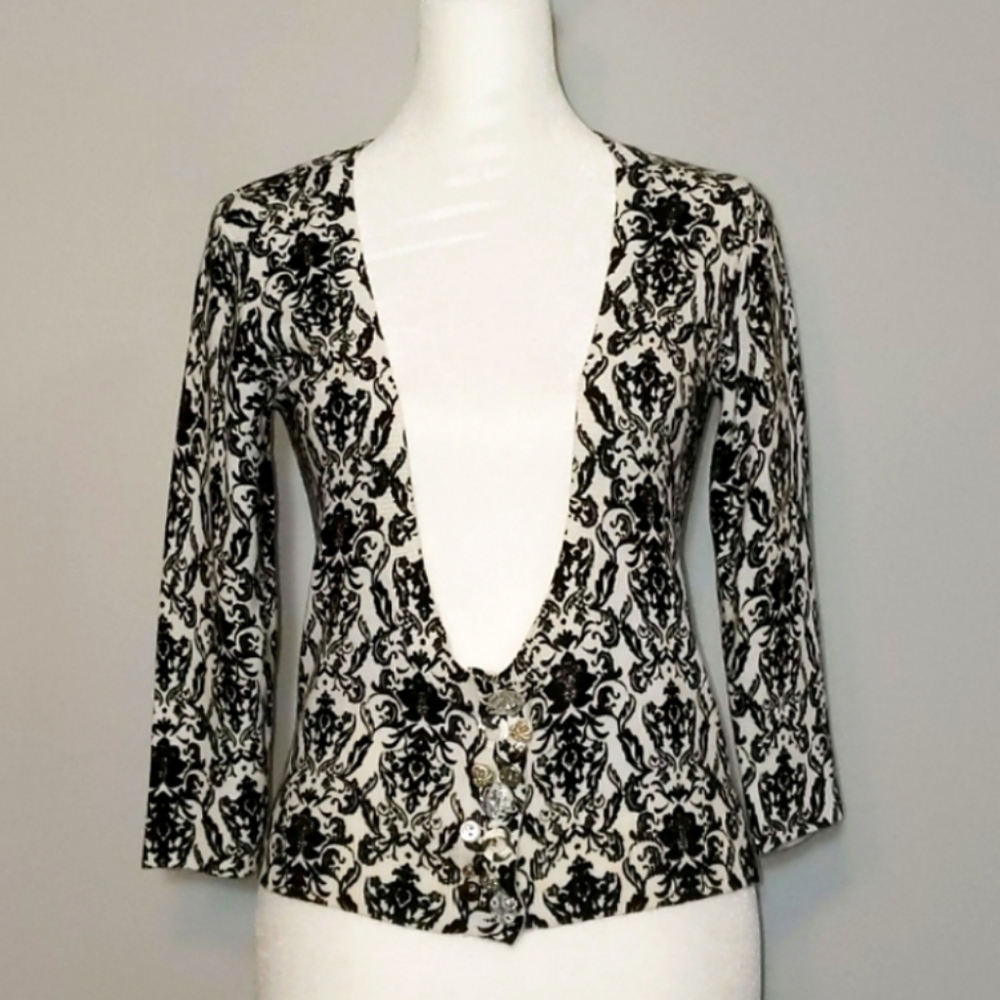 Elegant 3/4 Scoop Cardigan